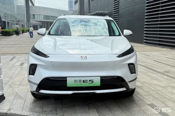 新别克纯电E5，一口价售14.99万起