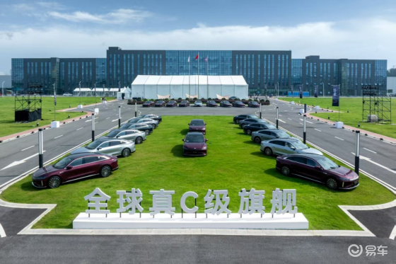 15.99万买C级豪华轿车！风云A9L凭啥预售破6万单？