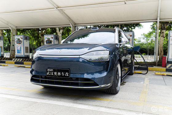 问界 M9 改装 | 重新定义豪华智能 SUV 的格调