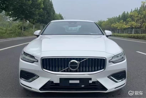 不足20万的豪车！配2.0T+哈曼卡顿音响，性价比拉满了