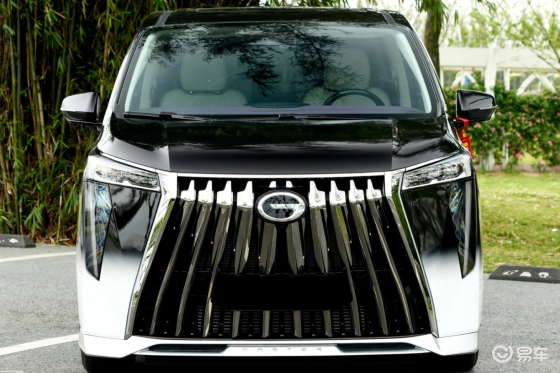 传祺 M8 ｜ 紫气东来，重构豪华 MPV 新境界