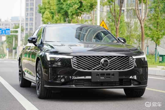 标配2.0T+8AT动力，沃尔沃S90真实表现如何？