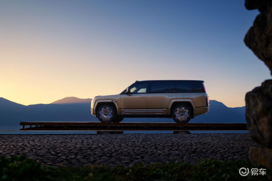 仰望U8L鼎世版预售130万可能是最懂中国人的豪华SUV