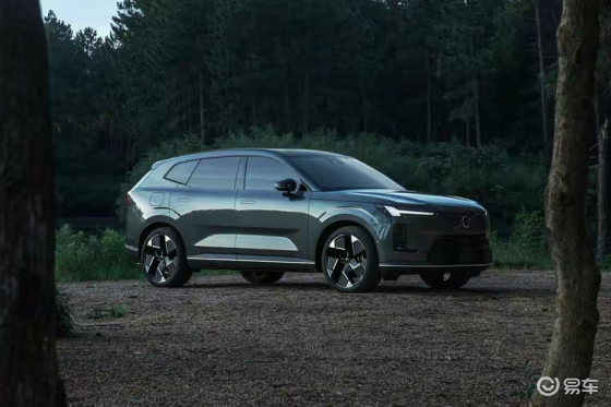 箭头指BBA 全新沃尔沃XC70全新动力组合  智能拉满