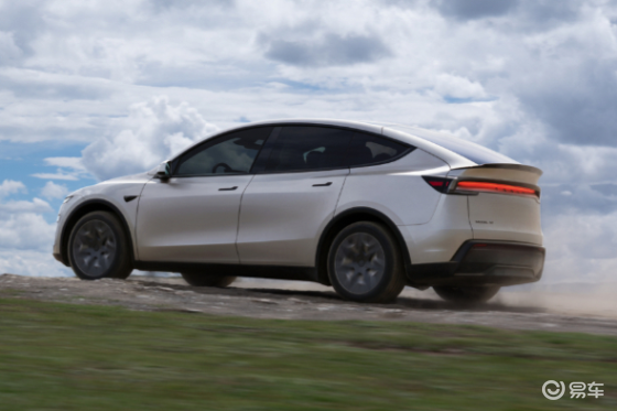 特斯拉发布全新大六座豪华SUV Model Y L