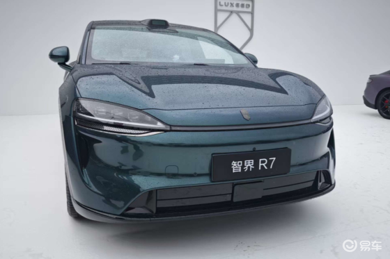 智界R7/S7焕新问界M8纯电上市 鸿蒙生态破1200万