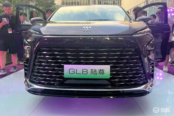 全新GL8陆尊售33.99万起，插混能跑1450km！