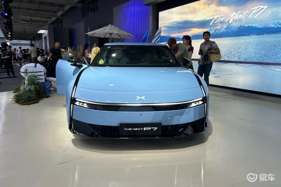 全域800V平台架构 全新小鹏P7起售价21.98万