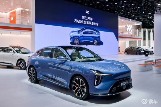 2025成都车展：新一代智己LS6 预售订单破4.8万台