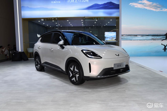 预售6.88万元起/小型SUV 五菱缤果S更多配置抢先看