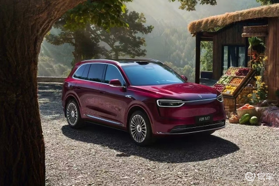 “国民SUV”新境界：全新问界M728.8万起开启预定