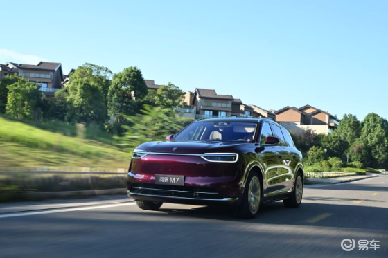 1小时小订破10万台 全新问界M7以“全维进化”引爆热潮