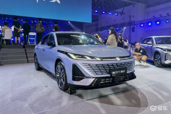 全系1.5T+AI大模型，第四代逸动限时起售7.29万