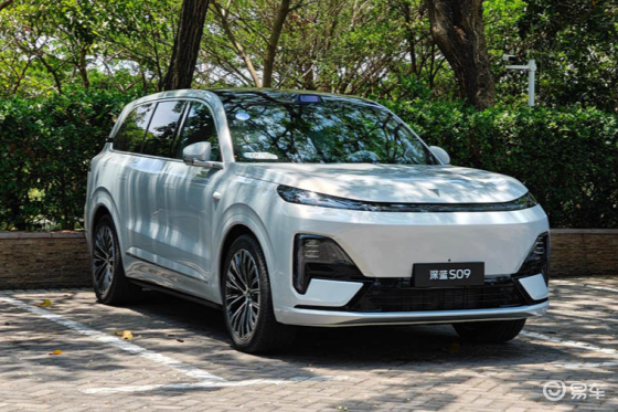 深蓝S09上市 推荐310km后驱超长续航版更实用