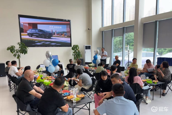 六安宝辰举办风神L8新车上市会，开启智混出行新时代