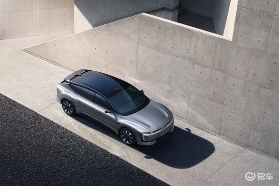 奥迪 E5 Sportback上市23.59万起