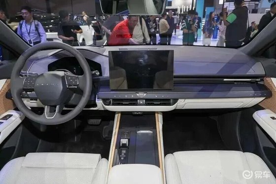 全新雷克萨斯ES亮相:外观是亮点 超5米车身+双动力系统