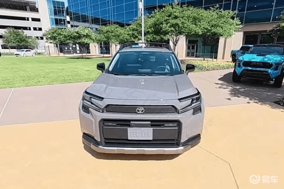 新RAV4：机甲前脸+悬浮屏，智能驾驶4.0