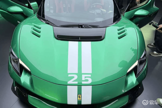 法拉利296Speciale：2.8秒破百，赛道怪兽