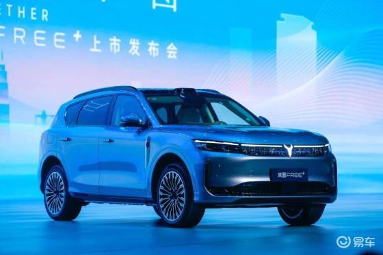 岚图FREE性价比高，智驾体验强，挑战小米特斯拉