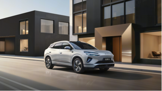 充电不用等!比亚迪闪充黑科技落地重庆,678新车齐亮相