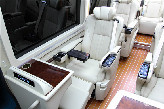 柯斯达空间_改装_视野