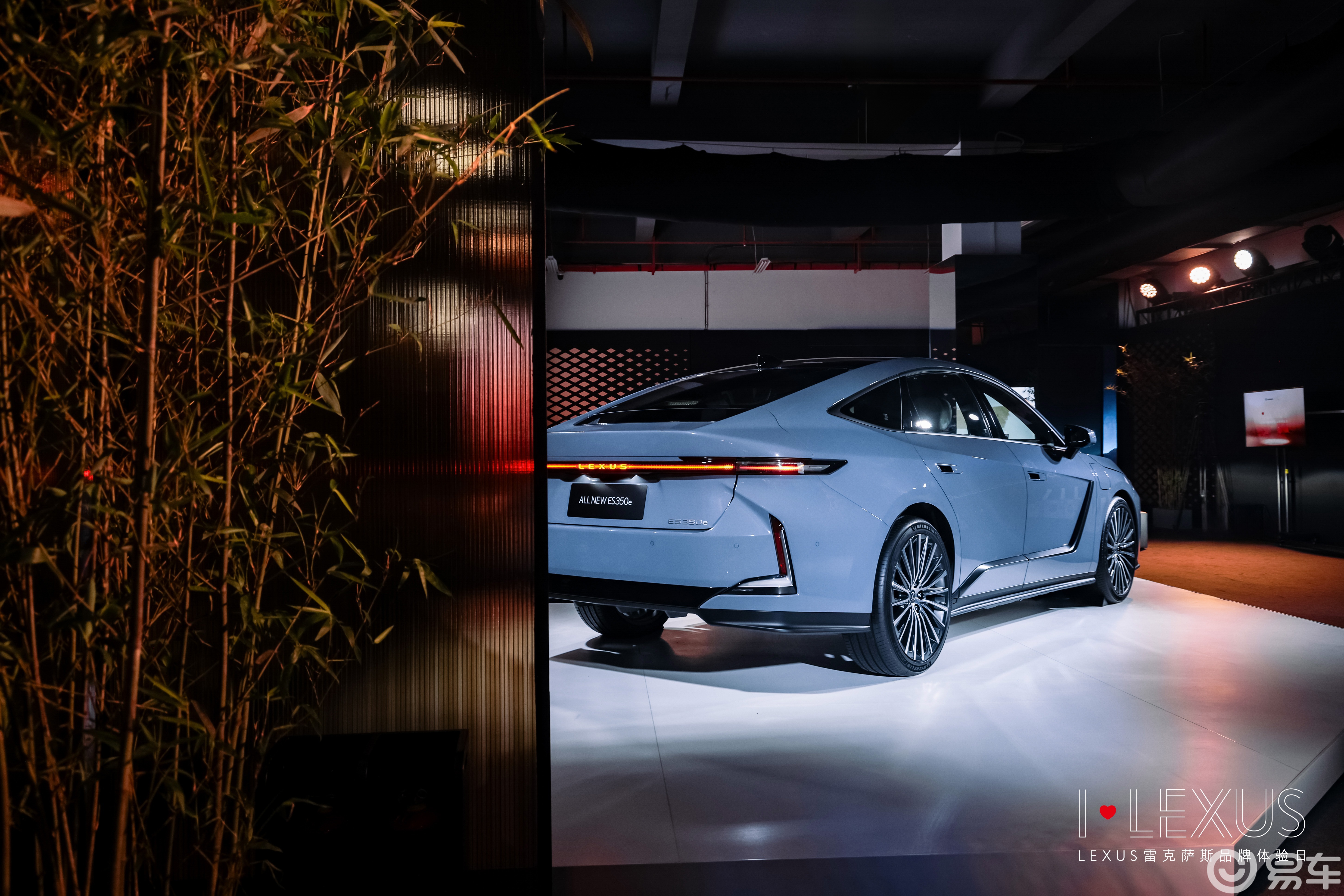 全新一代雷克萨斯ES:先要自我超越,再说铸就经典