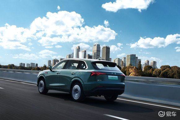 17.88万起售 红旗HS6 PHEV上市