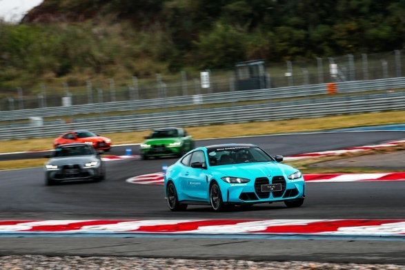 燃擎破界，驭见新世代！BMW M热血嘉年华引爆成都赛道