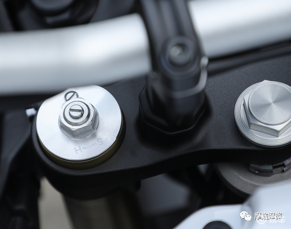 悬吊系统是什么冒险越野拉力机车，雅马哈Tenere700摩托实车鉴赏_https://www.jmylbn.com_新闻资讯_第22张