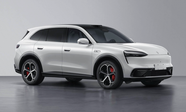 问界M6软硬实力双封顶，这台家用 SUV 藏着华为的底牌
