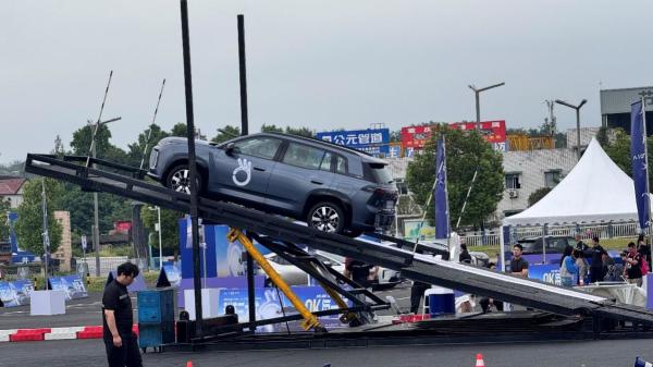 场地试驾2027款埃安i60：一款面面俱到的家用SUV！