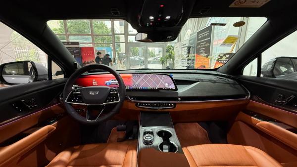 预算25万买SUV，XT5 PHEV真的有点东西吗？