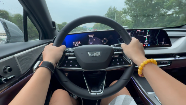 预算25万买SUV，XT5 PHEV真的有点东西吗？