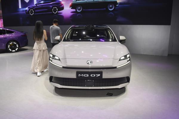 SU7、方程S还贵？这款10万出头的轿跑车还有半固态电池