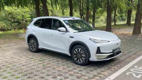 10万级的纯电SUV，已经卷得有点不正常了
