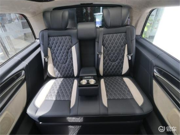 传祺gm8改装旋转座椅.合正适合一家出行的旅居车