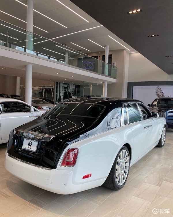 劳斯莱斯幻影加长白黑双拼外观优惠在售配置豪华_易车