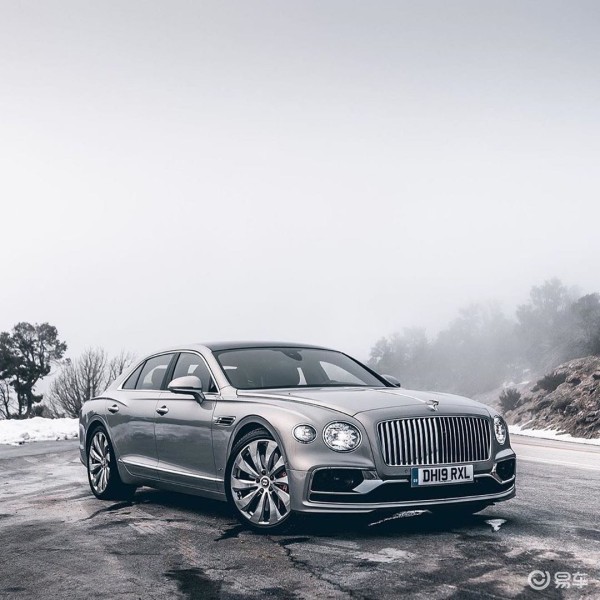 2020款宾利飞驰霸气外观 现车大促销