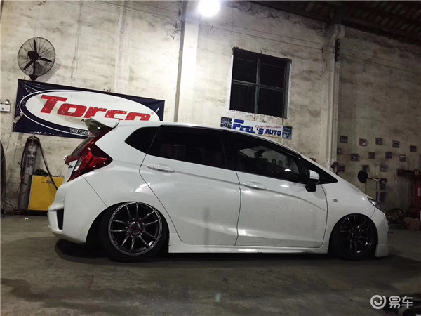 Airbft焦宏伟分享 本田飞度气动避震改装有姿有范 雪花新闻