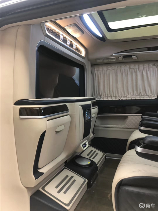 奔驰v260轮毂改装图片改装的奔驰v级