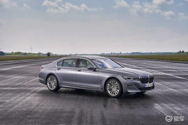 宝马7系追加全新引擎和车色 马力变大还省油 国内没引进 易车