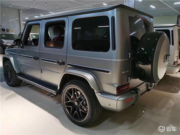 路虎揽胜奔驰大g 新款g63一箱油可以开多远