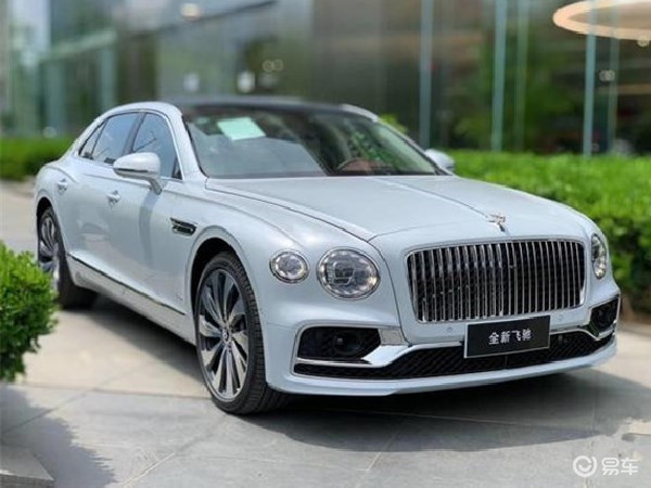 广东宾利4s店有几家最好看的宾利添越双色版