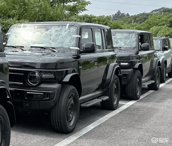 哈弗h9军绿色价格图片