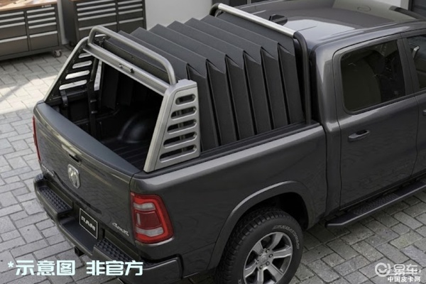 什么！龙门架还能移动？ 海外皮卡又整出新玩法