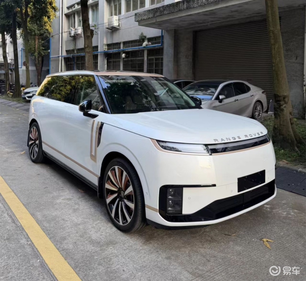 小作坊下料就是猛？小鹏GX改揽胜小套件曝光