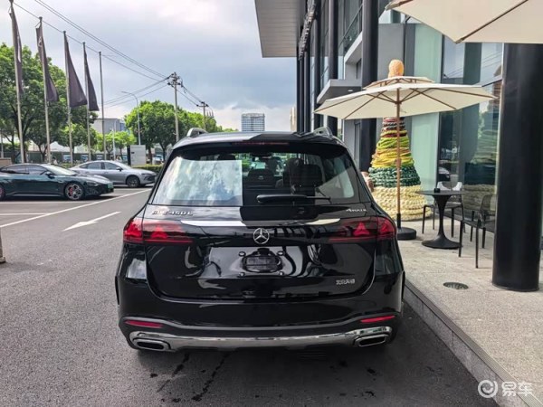 搭Momenta R6大模型,全新奔驰长轴距GLE到店