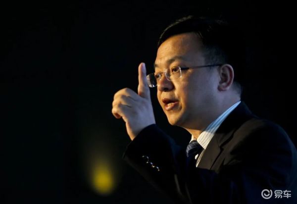 王传福再出王炸！方程豹双剑齐发，打出第三张好牌
