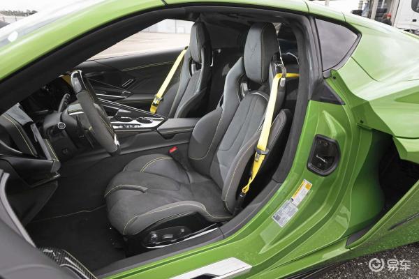 科尔维特E-Ray挑战911 Turbo S谁更有感觉?